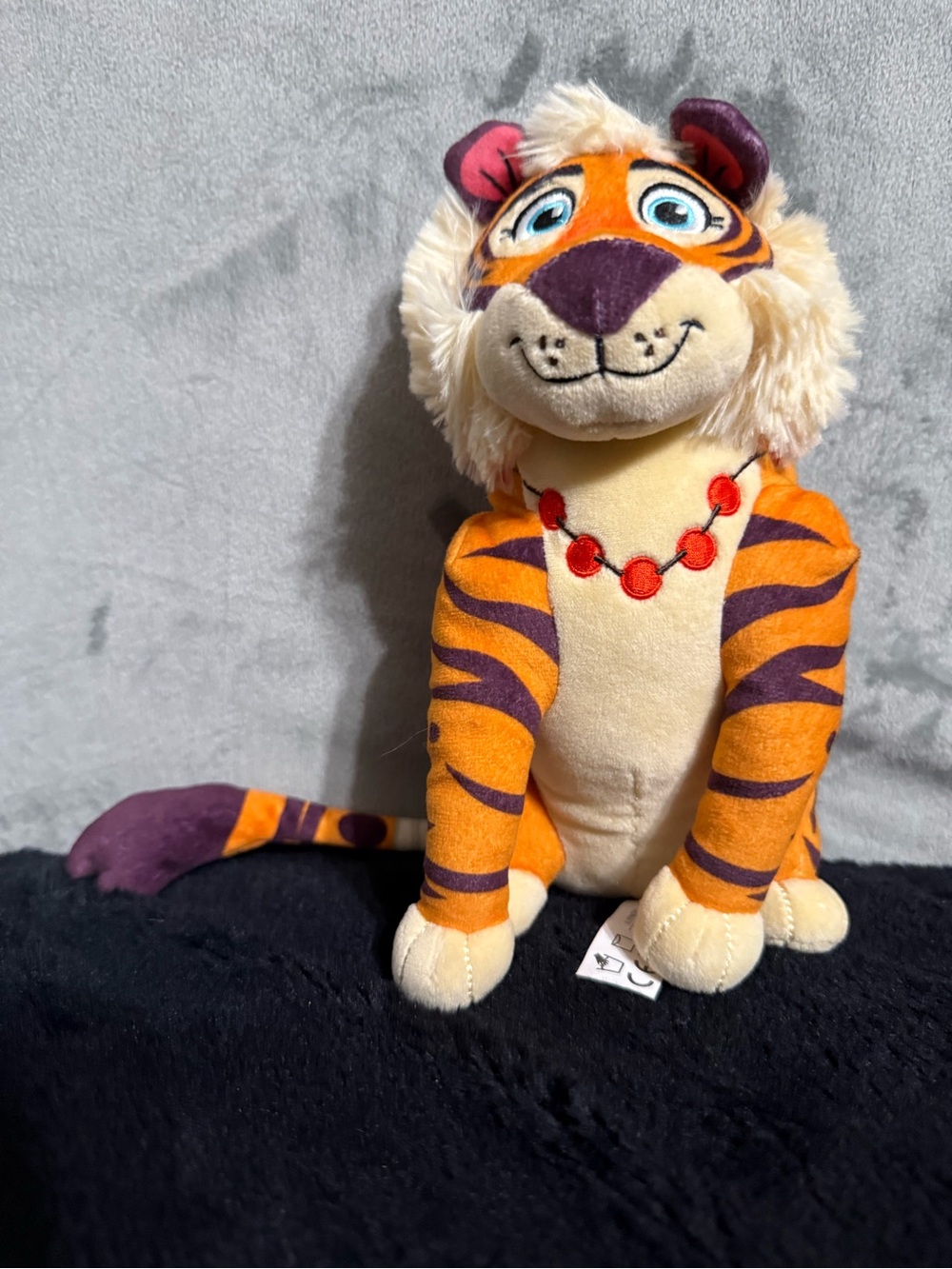 Vida the Vet Koa Plush Spin Master 2024 Orange Tiger Stuffed Animal